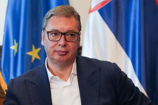 Aleksandar Vučič sednica Aleksandar Vučič sednica