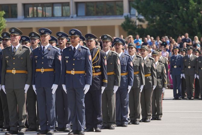 Vojska Promocija oficira Vojska Promocija oficira