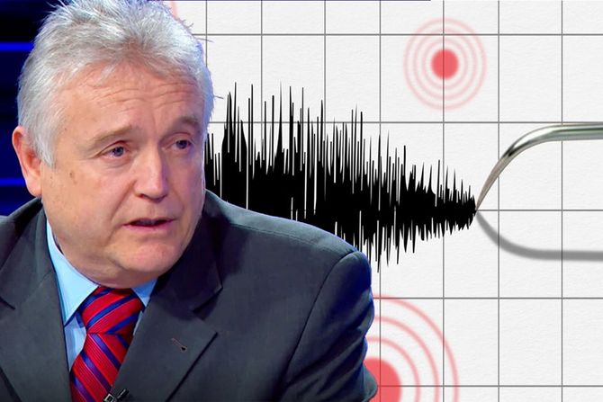 Generalni sekretar Saveza inženjera rudarstva i geologije Predrag Mijatović, Seizmograf zemljotres Generalni sekretar Saveza inženjera rudarstva i geologije Predrag Mijatović, Seizmograf zemljotres