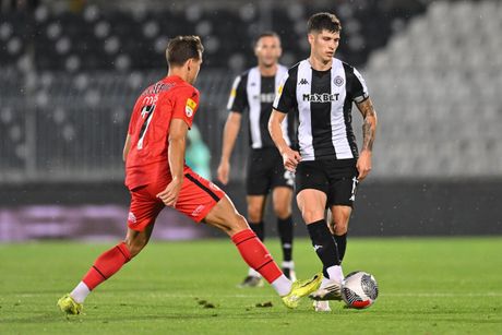 FK Partizan - FK Radnički Kragujevac FK Partizan - FK Radnički Kragujevac
