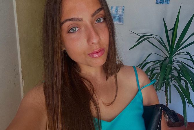 Simona Ciná