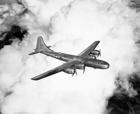 B-29 Superfortress, Super tvrđava bombarder , 2. svetski rat B-29 Superfortress, Super tvrđava bombarder , 2. svetski rat