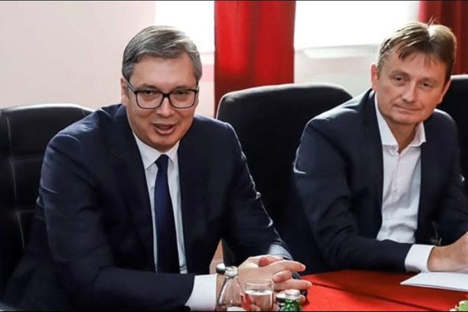 Vučić, Glišić
