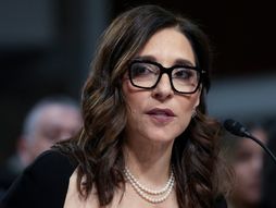 Linda Yaccarino, Linda Jakarino