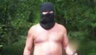 ŠOK U ŠUMI Nagi muškarac sa fantomkom i bizarnom igračkom uplašio turiste, a onda je usledio neviđeni obrt