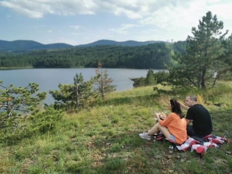 Zlatni grad, Ribničko jezero, Zlatibor