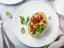 punjeni avokado
