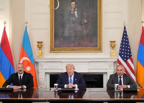 Ilham Alijev, Donald Tramp i Nikol Pašinjan Ilham Alijev, Donald Tramp i Nikol Pašinjan