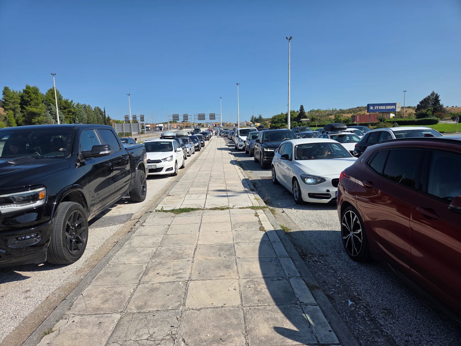 Ako krećete u Grčku, ovo morate znati: Na granici promenili pravila, a vozačima poslato hitno upozorenje