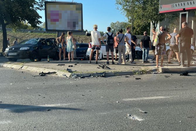 Ada Mol saobraćajna nesreća Ada Mol saobraćajna nesreća