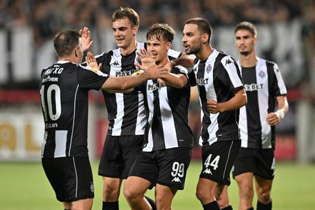 PARTIZAN PARTIZAN