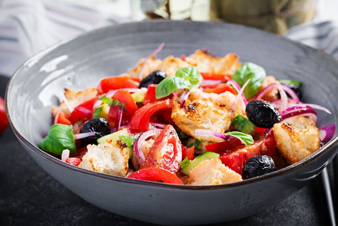 Panzanela salata