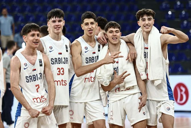 Mlada košarkaška reprezentacija Srbije U16 Mlada košarkaška reprezentacija Srbije U16
