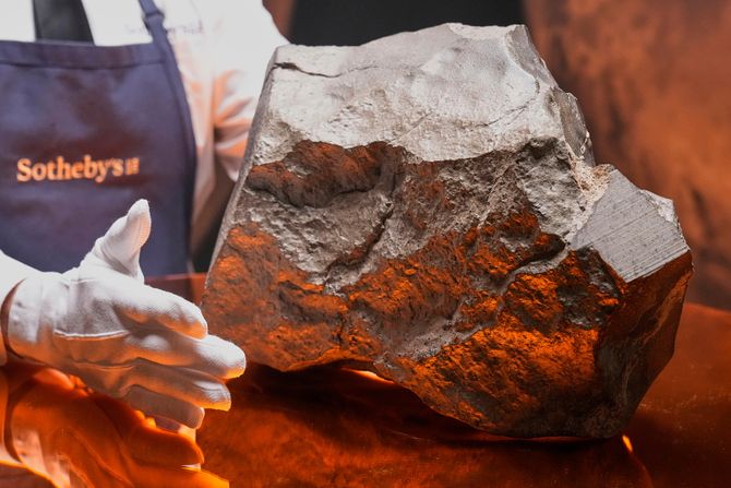 Meteorit iz Nigera Meteorit iz Nigera