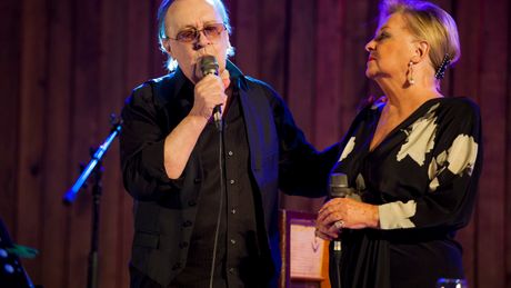 Gabi Novak Arsen Dedić