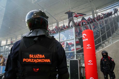 Policija, poljska policija, navijači Policija, poljska policija, navijači