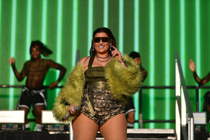 Neli Nelly Furtado Neli Nelly Furtado