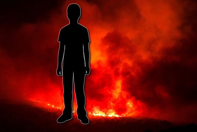 silueta dečaka požar u Kučima Crna Gora silueta dečaka požar u Kučima Crna Gora