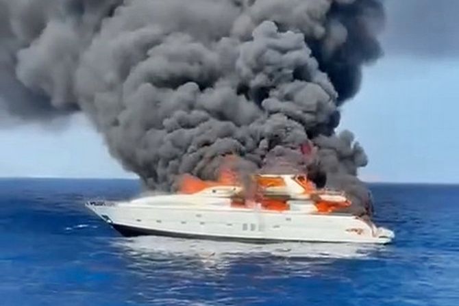 Superyacht jahta Da Vinci požar Superyacht jahta Da Vinci požar