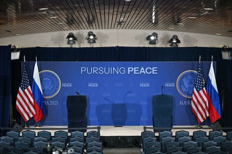Konferencija za novinare Trampa i Putina Konferencija za novinare Trampa i Putina