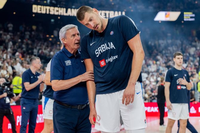 Košarka Nemačka - Srbija, Svetislav Pešić i Nikola Jokić