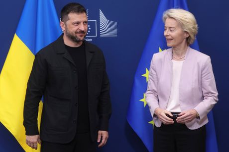 Brisel,  Volodimir Zelenski i Ursula Fon Der Lajen