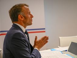 Brisel, Emanuel Makron, Volodimir Zelenski