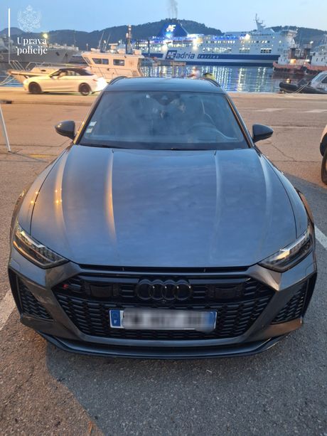 Zaplenjeni automobili u Crnoj Gori Zaplenjeni automobili u Crnoj Gori