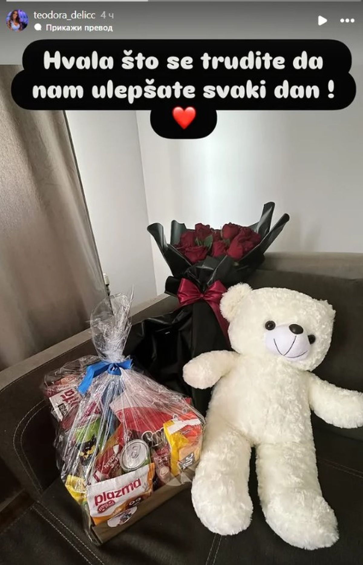 Bebici na kućnu adresu stigao ogorman paket od nepoznatih ljudi! Dobio je i poruku