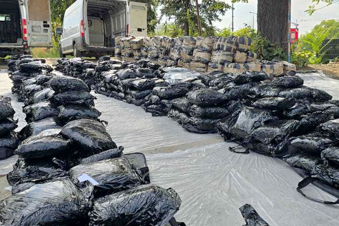 Zaplena droga marihuana kanabis dve 2 tone Zaplena droga marihuana kanabis dve 2 tone