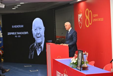 FK Crvena zvezda, Den Tana, Dobrivoje Tanasijević FK Crvena zvezda, Den Tana, Dobrivoje Tanasijević