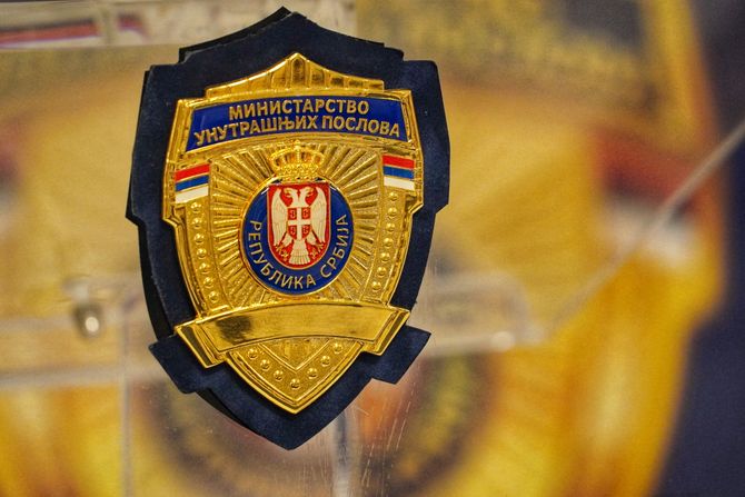 Ministarstvo unutrašnjih poslova Srbije, Srbija, MUP značka