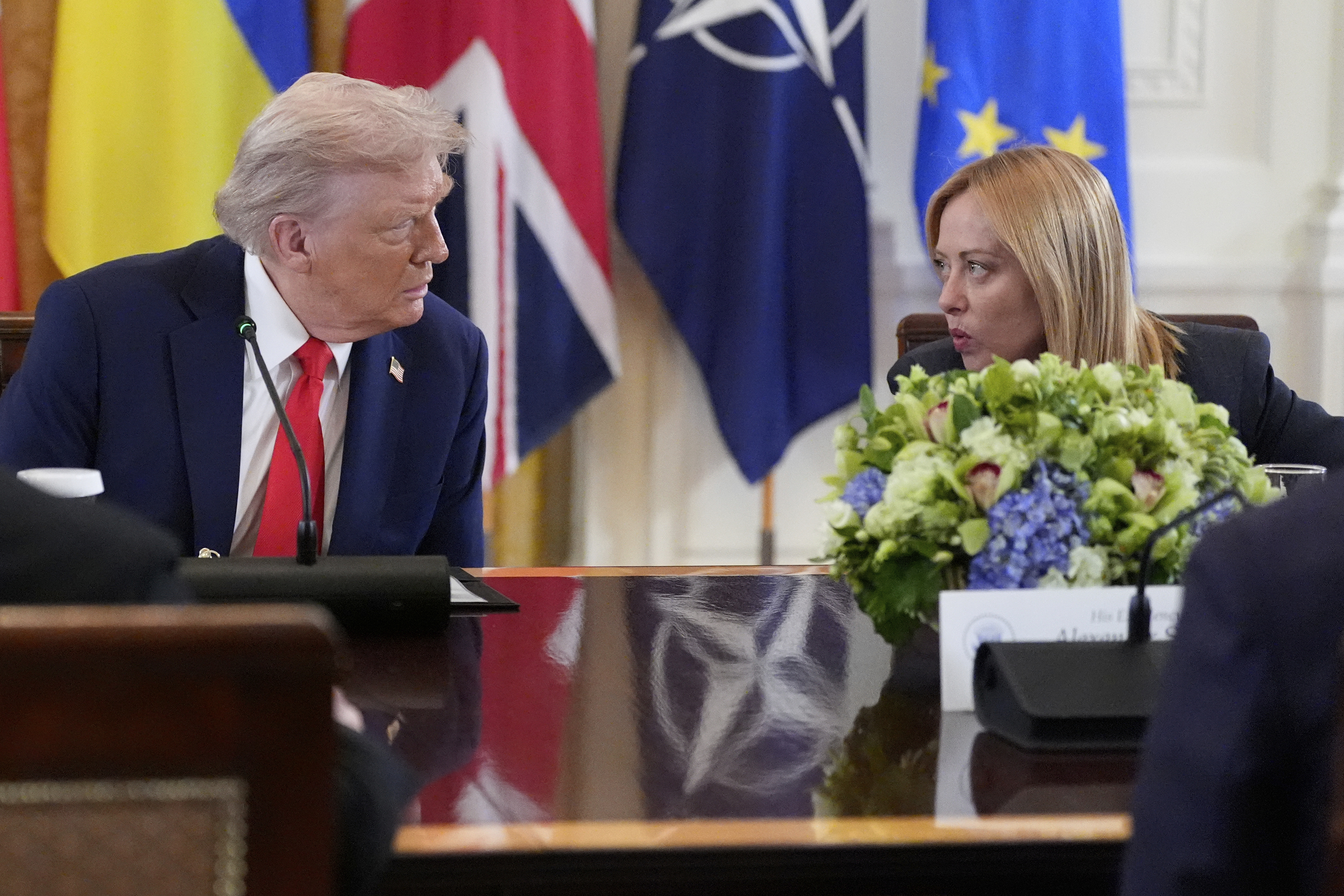 RAT SE NASTAVLJA Tramp ponovo kritikovao Đorđu Meloni: "NATO decenijama brani Italiju, ali ta zemlja..."