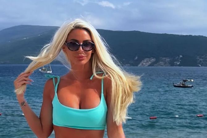 Bojana Lazić more bikini