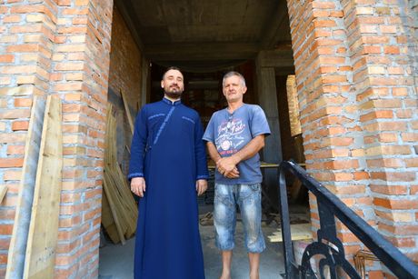Crkva rođenja Presvete Bogorodice u Surčinu Crkva rođenja Presvete Bogorodice u Surčinu