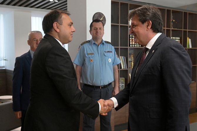 Bratislav Gašić, Dalibor Nakić Bratislav Gašić, Dalibor Nakić