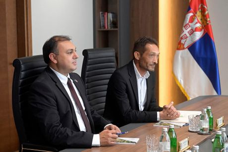 Bratislav Gašić, Dalibor Nakić Bratislav Gašić, Dalibor Nakić