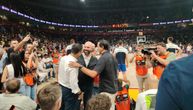 Erik Spolstra došao u Arenu da gleda Srbiju i Nikolu Jovića