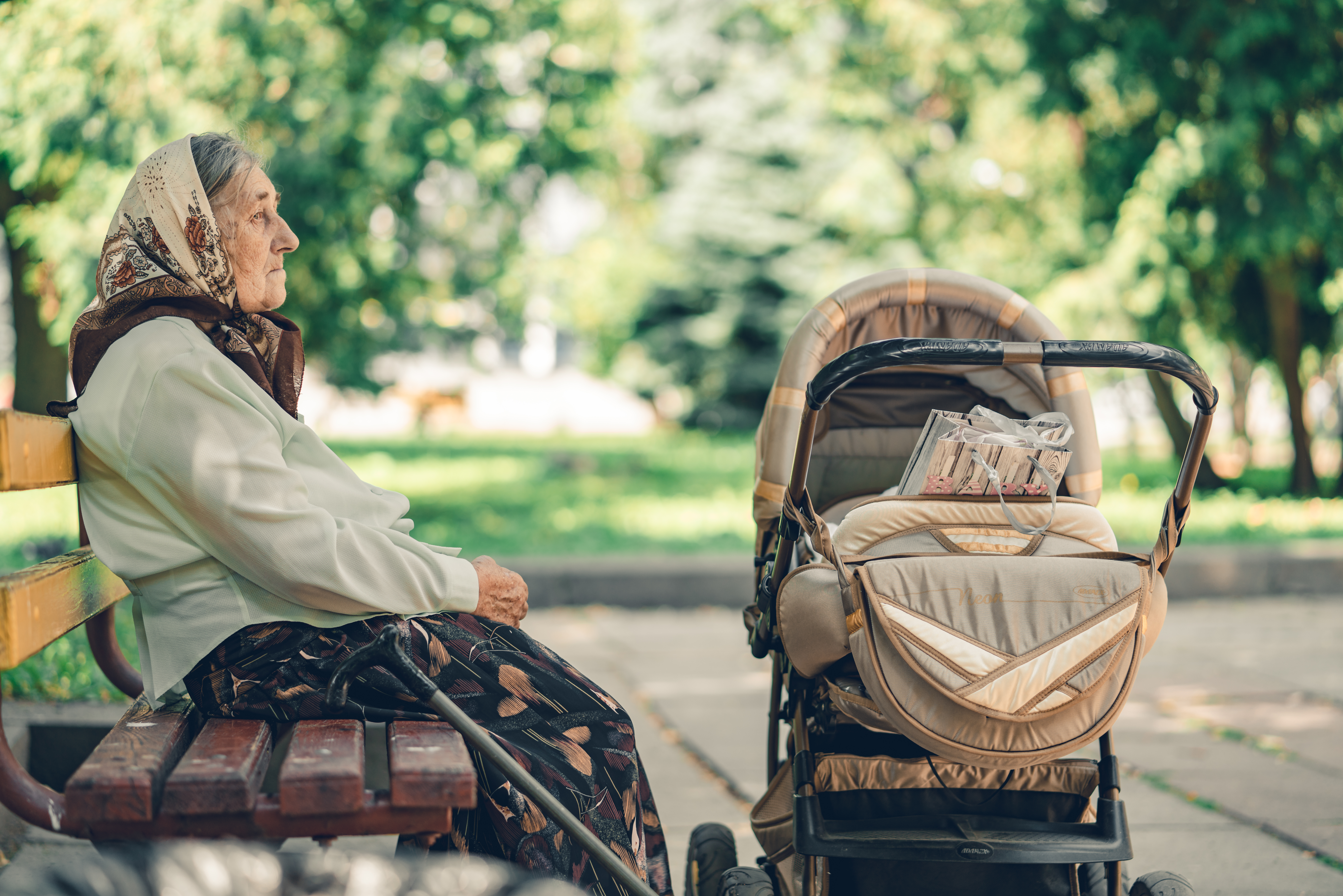 Sin David joj je zabranio da viđa unuke jer je "prevelika cicija": Kada je čula istinu, srce joj se slomilo