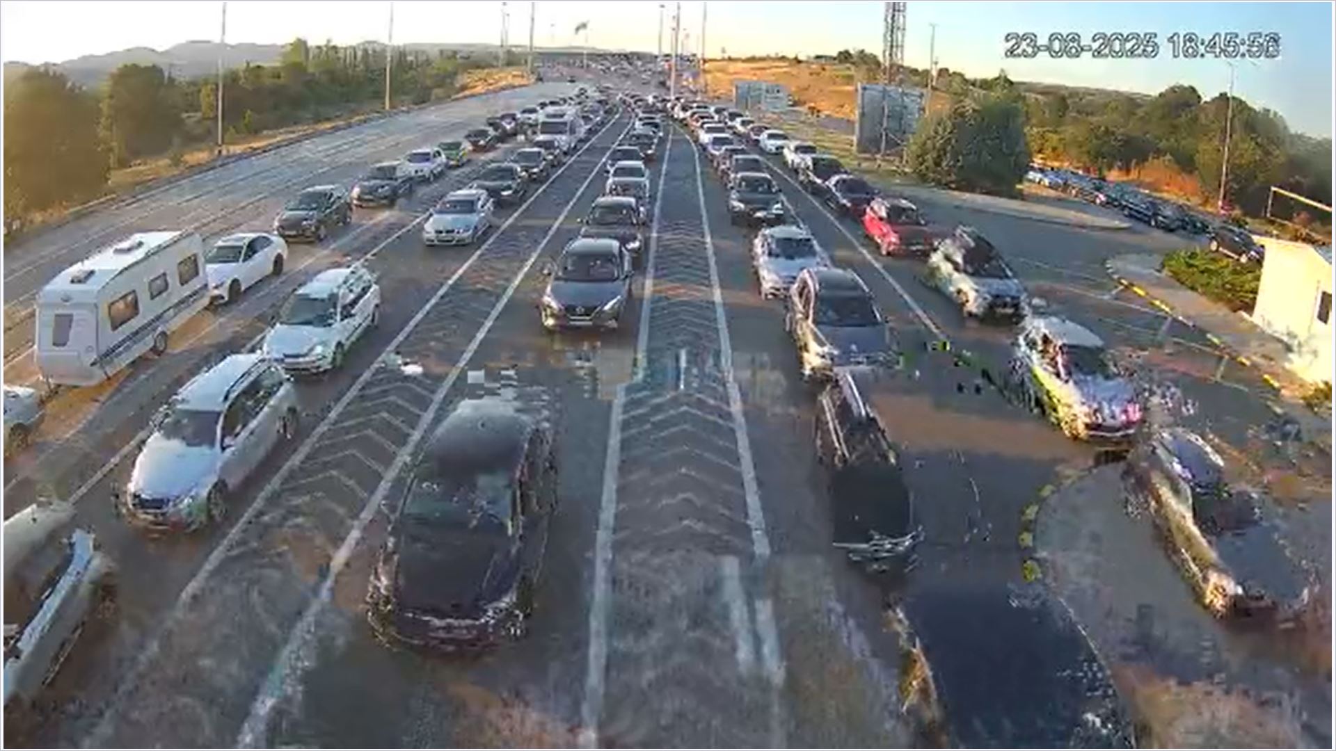 Dok neki na granici čekaju satima, neki uspeju da PROJURE: Ovo su granični prelazi za koje znaju samo RETKI!