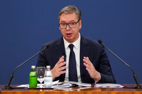 Paket ekonomskih mera Aleksandar Vučić Paket ekonomskih mera Aleksandar Vučić