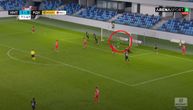 Vladimir Stojković primio jedan od najbizarnijih golova u karijeri! Okrenuo leđa dok je rival bio pred golom