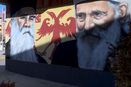 Severna Mitrovica, mural patrijarha srpskog Pavla i mitropolita Amfilohija