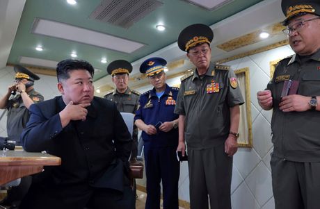 kim džong un raketa kim džong un raketa