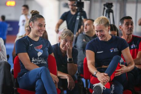 Konferencija, Ispraćaj atletičara u Japan na svetsko prvenstvo Konferencija, Ispraćaj atletičara u Japan na svetsko prvenstvo