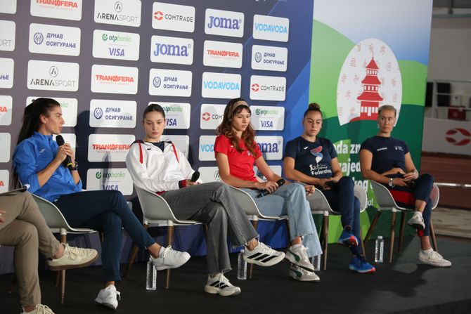 Konferencija, Ispraćaj atletičara u Japan na svetsko prvenstvo Konferencija, Ispraćaj atletičara u Japan na svetsko prvenstvo