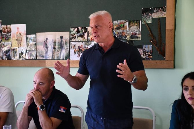 Direktor JVP „Srbijavode“ Goran Puzović i gradonačelnica Loznice Dragana Lukić