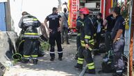 Prve slike izgorelih automobila na Čukarici: Plamen zapalio i kablove, vatra pretila da sve pretvori u PEPEO