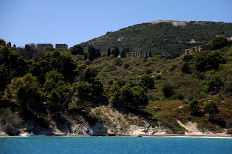 Ostrvo Sazan, Albanija Ostrvo Sazan, Albanija