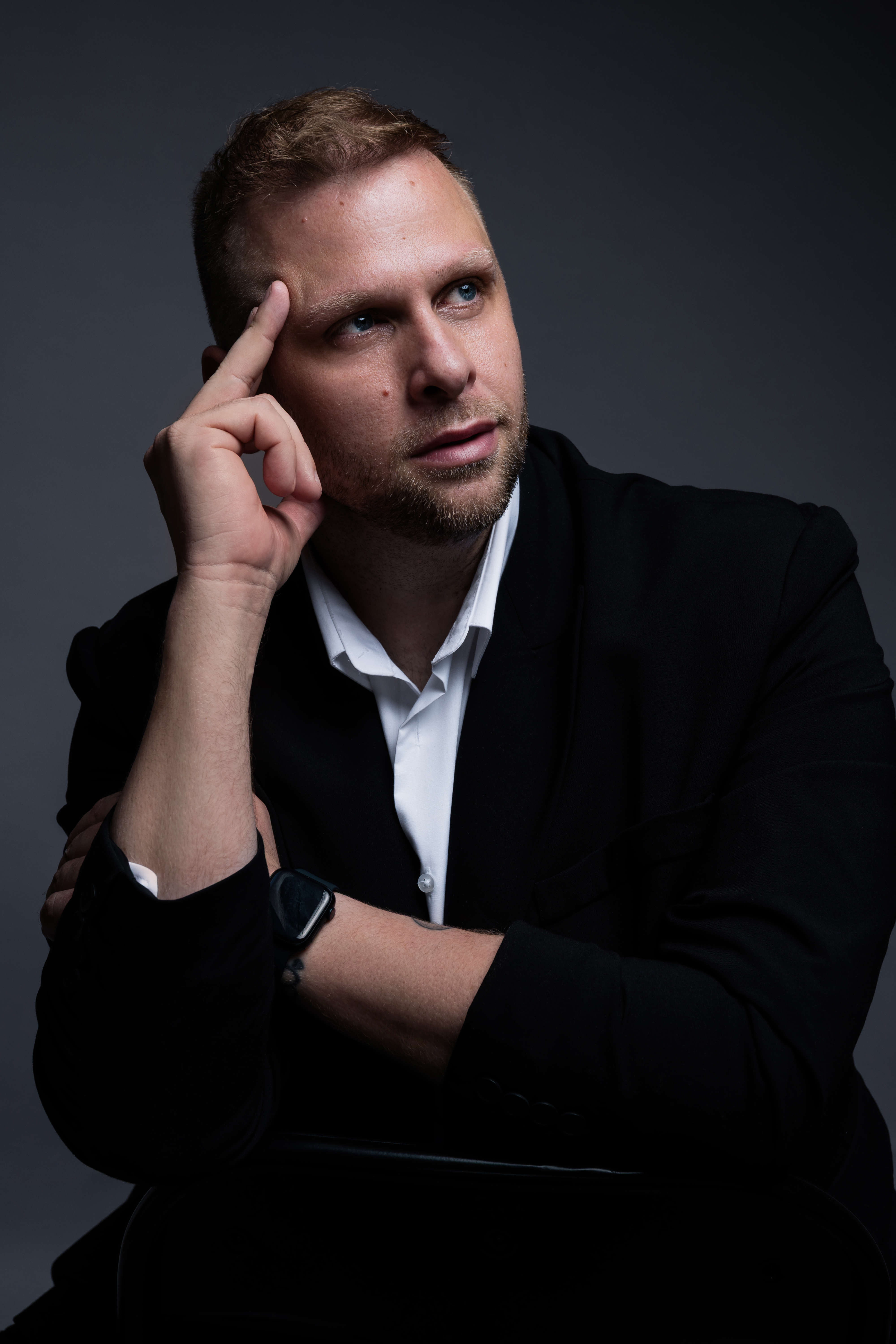 Na Balkanu su ćerke "sin kad treba", a "žensko kad moraju da ćute": Psiholog Vanja Tolj o ženama koje nose sve